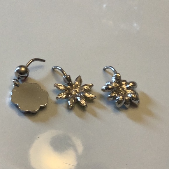 Belly button rings (3) pieces stainless steel with stones no balls on end - Picture 6 of 6